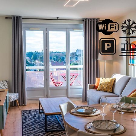 T2 De Standing Climatise Avec Parking Prive, Tram T2 T5, Hopitaux Est Apartment Bron Exterior photo