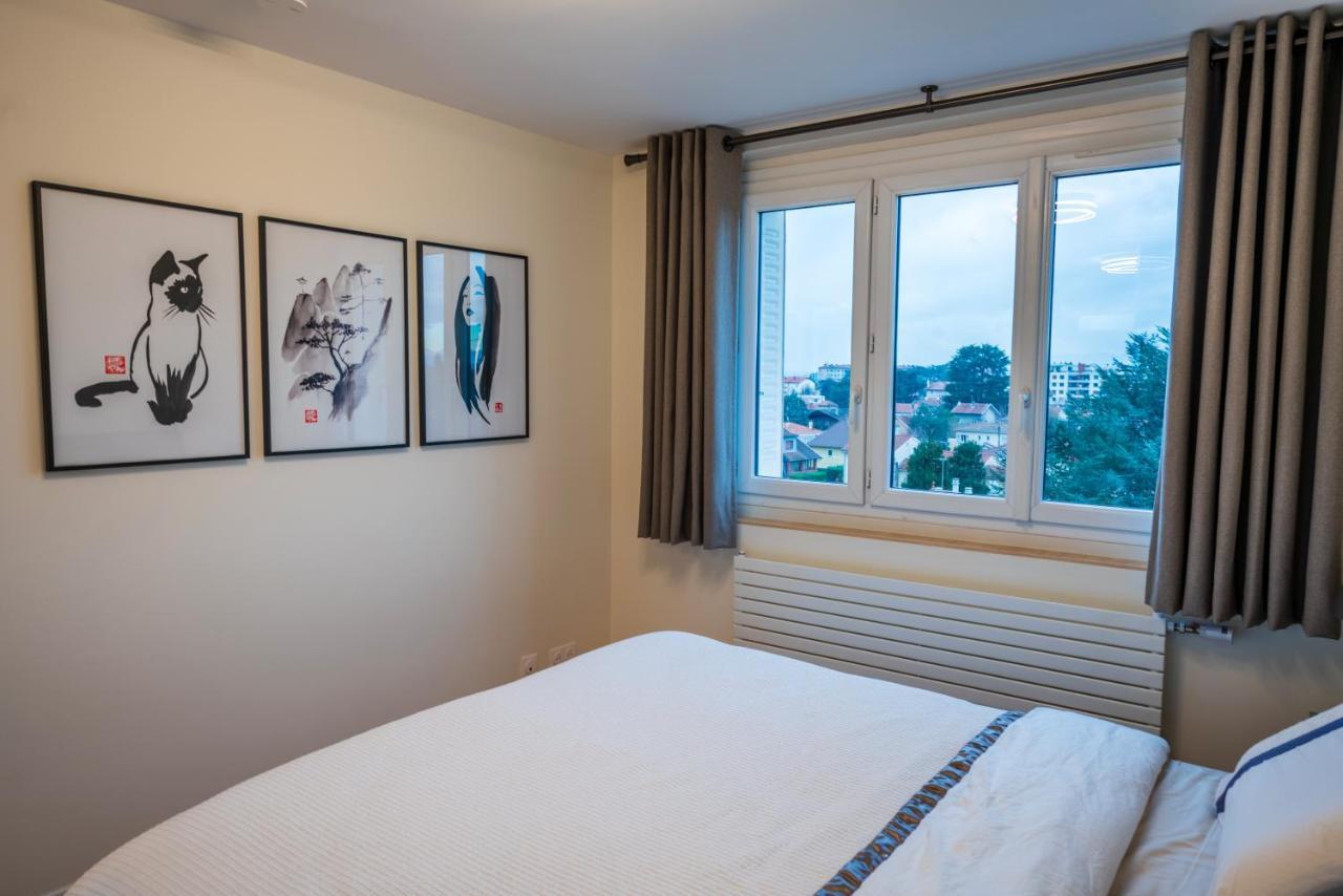 T2 De Standing Climatise Avec Parking Prive, Tram T2 T5, Hopitaux Est Apartment Bron Exterior photo